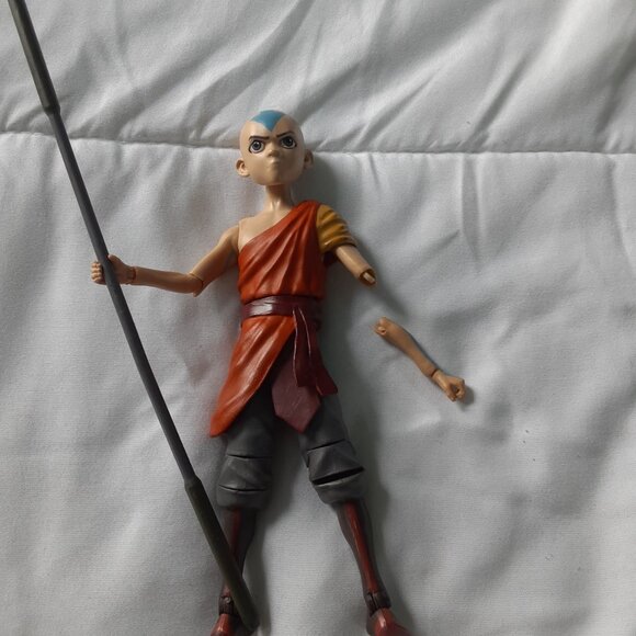 AVATAR THE LAST AIRBENDER AANG POSEABLE FIGURE DIAMOND SELECT TOYS - Picture 6 of 6